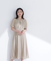 フロントボタンプリーツワンピース