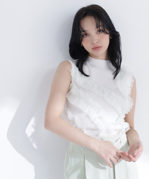 フリルチュールデザインニット