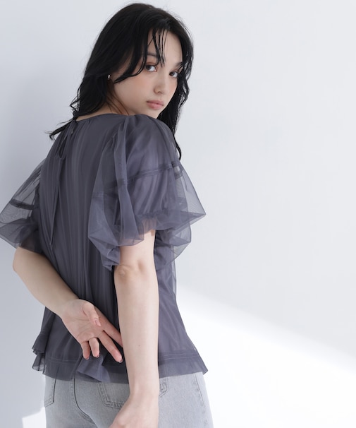 チュールレイヤードトップス