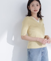 レイヤードVネックニット