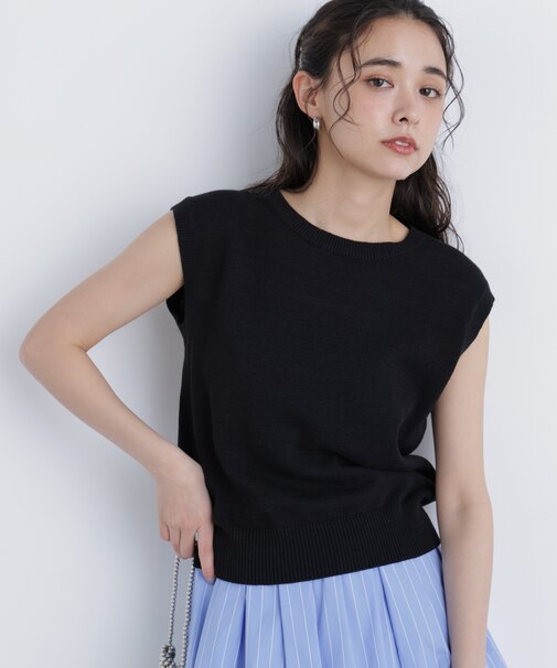 ノースリーブリラクシーニット