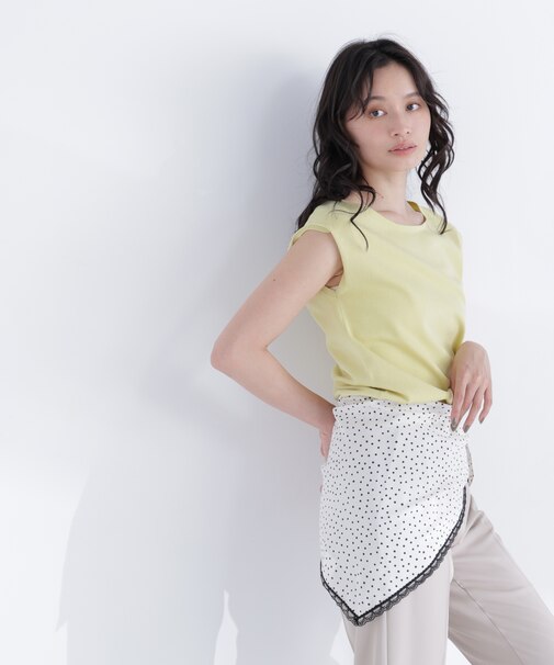 ドットスカーフ付ニット