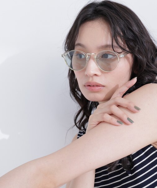 トランスペアレントグラス