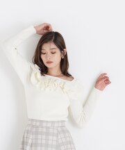 フリルスクエアネックニット