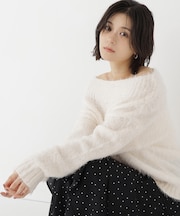 オフショルヘアリーニット