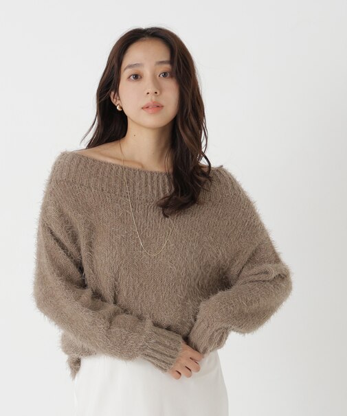 オフショルヘアリーニット