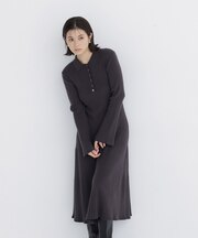 ポロ襟ニットワンピース