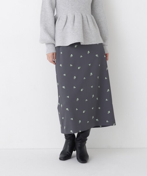刺繍ナロースカート