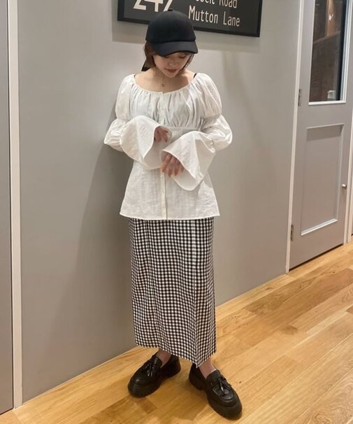 [Sシリーズ対応商品]ギャザーディティールフロントスリットナロースカート