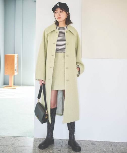 ブークレベルト付きステンカラーコート