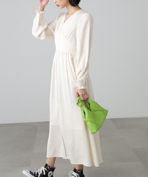 ボリュームスリーブVネックワンピース