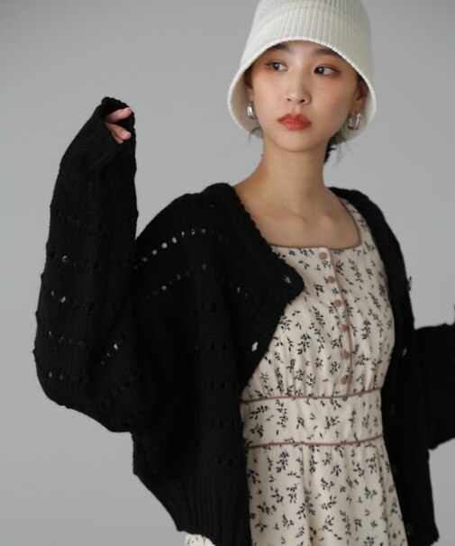 アイレットボーダールーズニット