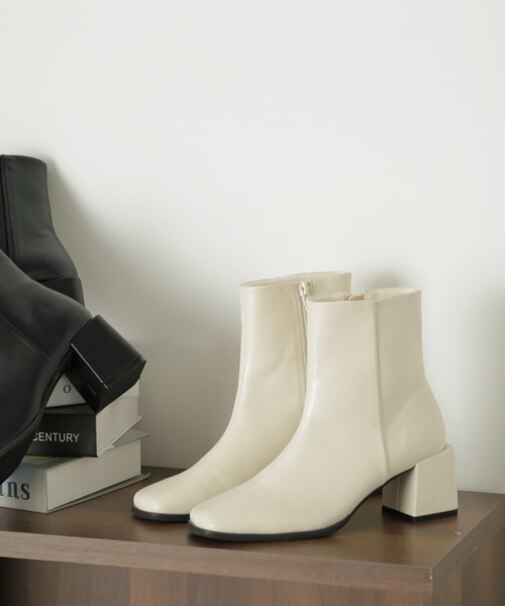 オーバーヒールブーツ