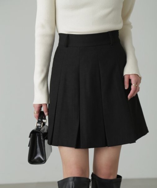 プリーツミニスカート