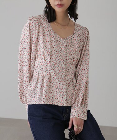 ウエストタック花柄ブラウス