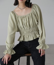 スクエアネックシャーリングブラウス