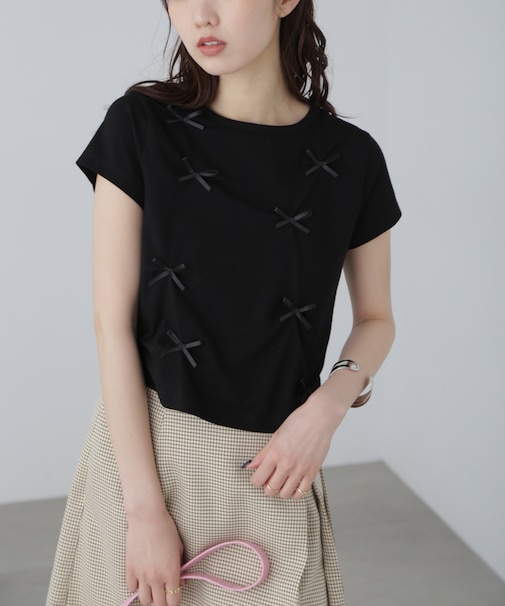 リボンTシャツ