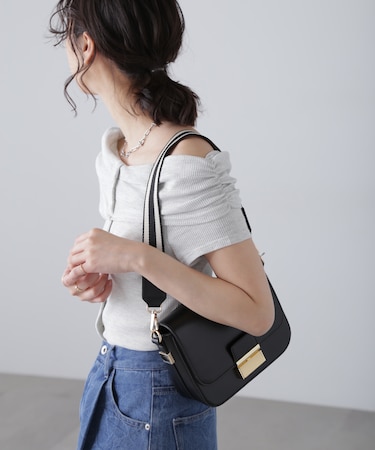 メタルフラップバッグ