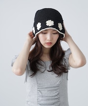 フラワー編みハット