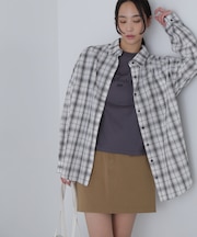 チェックシャツ