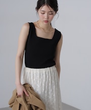 〈洗える〉マシンウォッシャブル総針スクエアネックタンクニット