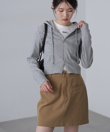 フィットジップパーカー