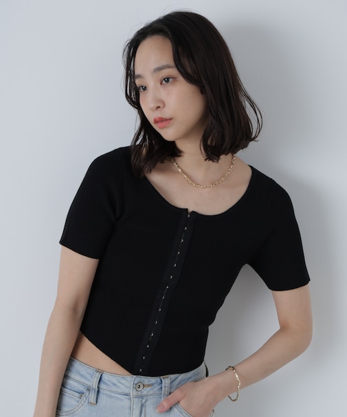 フロントホックリブニット