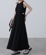 サイドカットノースリカットソーワンピース