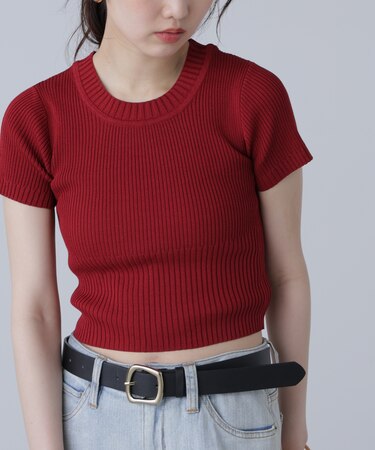 ショート丈クルーネックリブニット