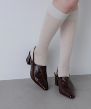 バッグスリングパンプス