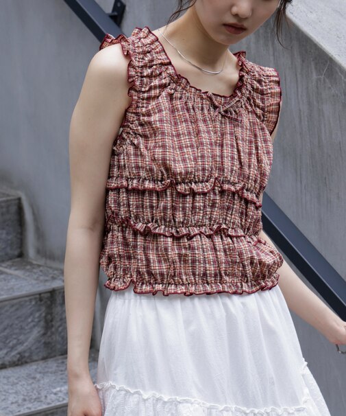 シャーリングタンクトップブラウス