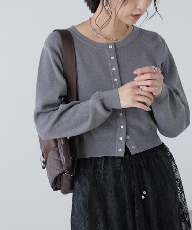 ドットボタンクルーネックカーディガン