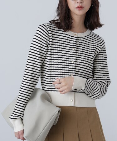 金ボタンミニケーブルカーディガン