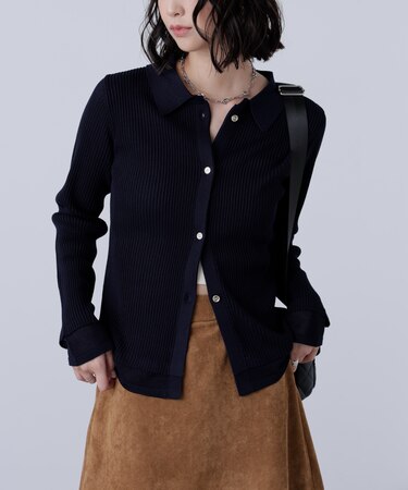 金ボタン襟リブニット