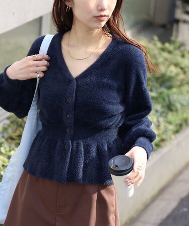 ショートシャギーペプラムニットカーディガン