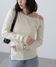 ワンショルダーストラップニット
