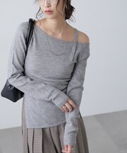 ワンショルダーストラップニット