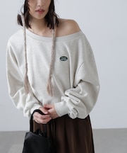 オフショルワンポイント刺繍スウェット