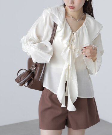 ダブルラッフルフリルブラウス