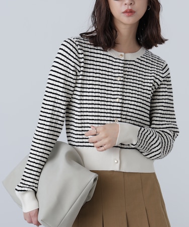 金ボタンミニケーブルカーディガン