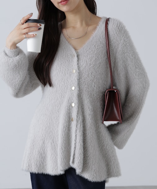 ヘアリーペプラム金ボタンニットカーデ