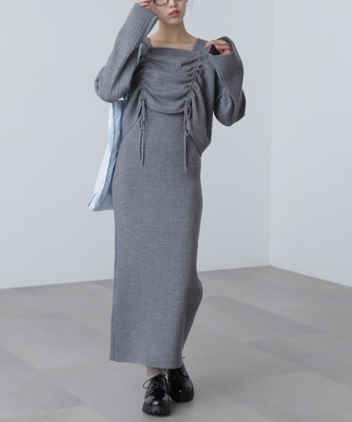 ドロストリブニットセットアップ