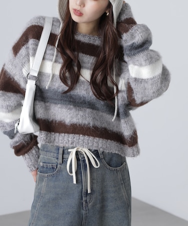 マルチボーダー短丈ニット