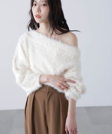 ロングシャギーオフショルニット
