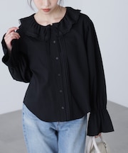 フリルカラーブラウス