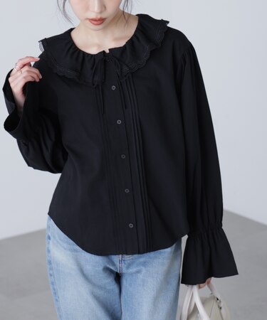 フリルカラーブラウス