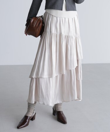 シャイニーフリルティアードスカート