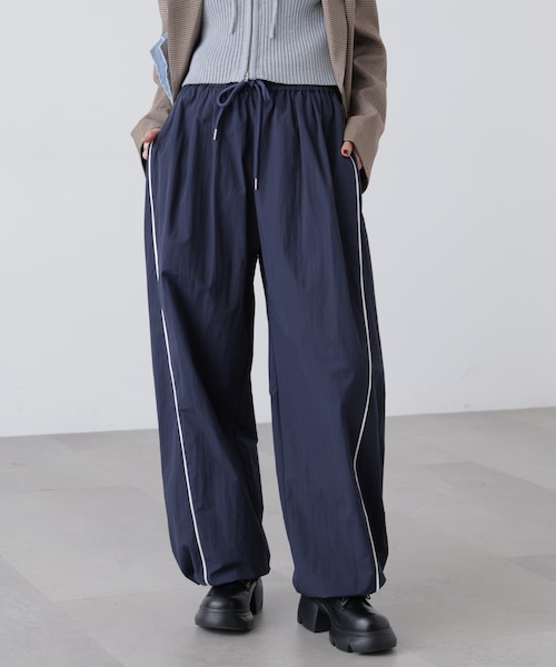 サイドタック配色ラインナイロンパンツ｜フリーズマートの通販｜&mall