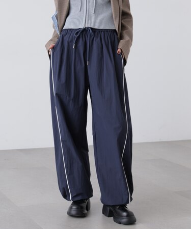 サイドタック配色ラインナイロンパンツ