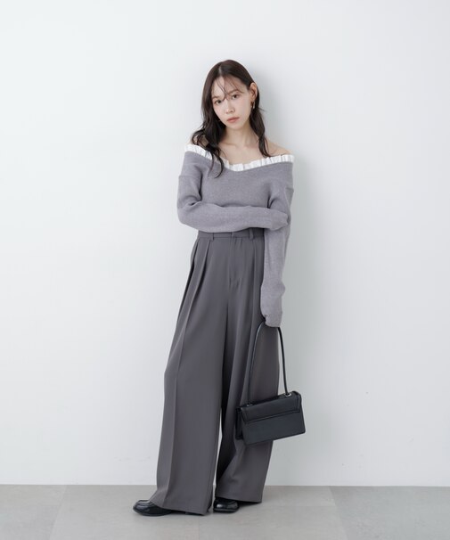 フリルドッキングＶネックニット〈MFM〉